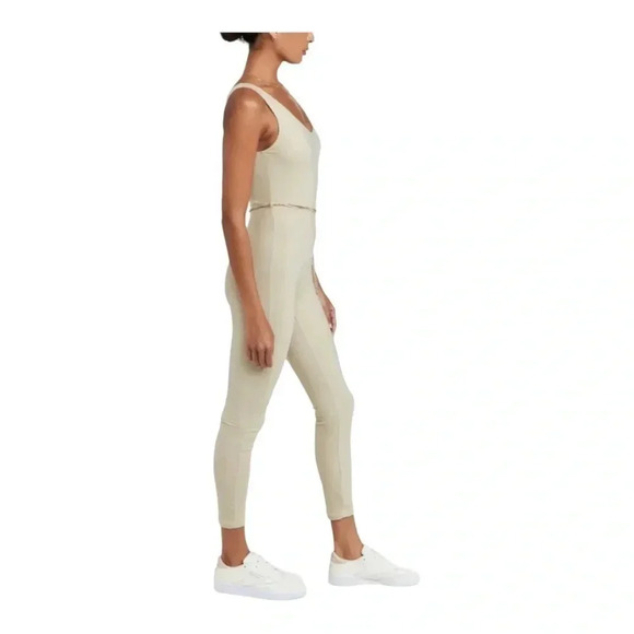 1356. REVOLVE WE WORE WHAT SCOOP JUMPSUIT RIBBED COMES WITH METAL BELT MEDIUM - Picture 3 of 12